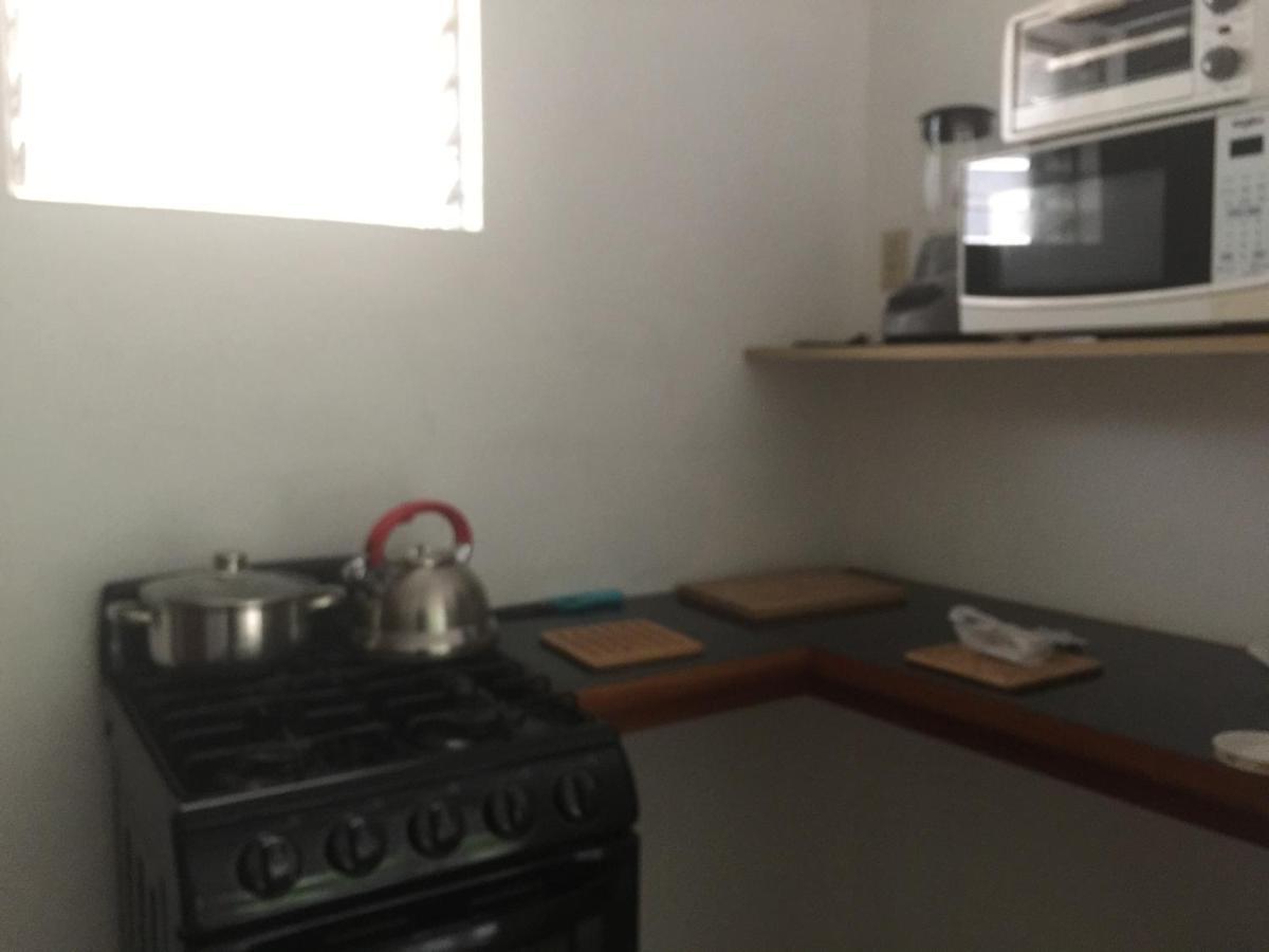 Ancella'S Garden Apartment-Beach-5Min Drive, 1 Hr Montego Bay, 25 Mins Ocho Rios, Continental Breakfast Runaway Bay Exteriör bild