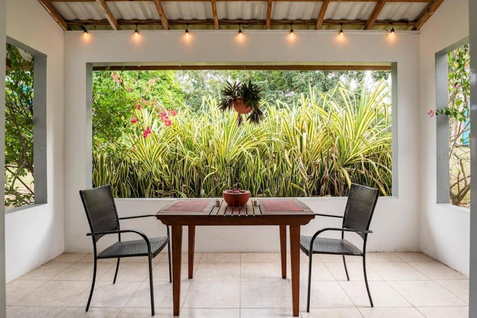 Ancella'S Garden Apartment-Beach-5Min Drive, 1 Hr Montego Bay, 25 Mins Ocho Rios, Continental Breakfast Runaway Bay Exteriör bild