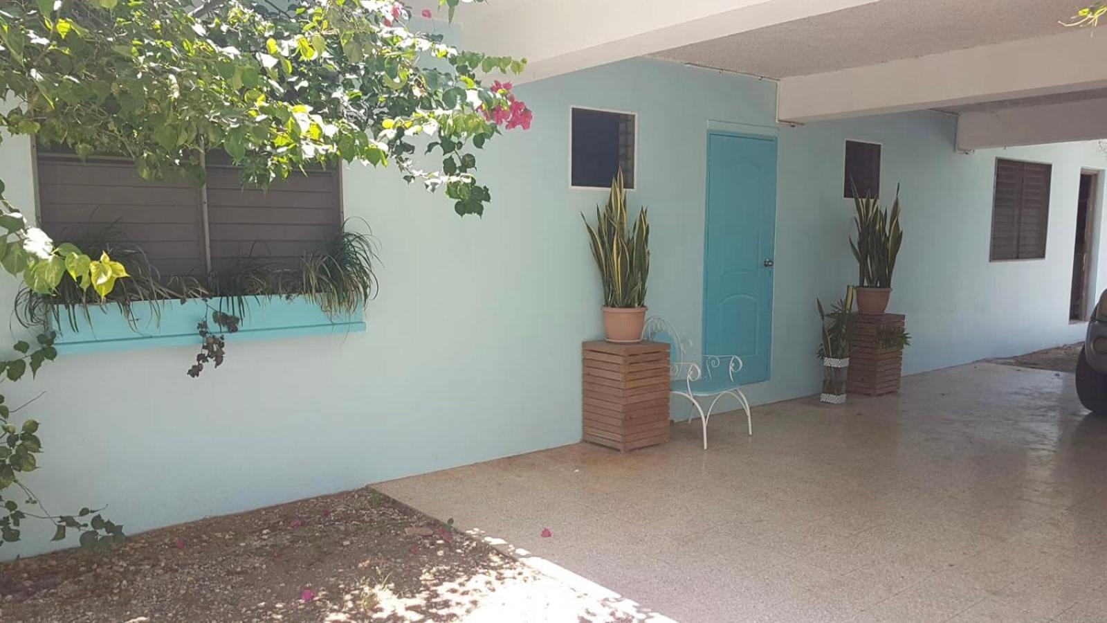 Ancella'S Garden Apartment-Beach-5Min Drive, 1 Hr Montego Bay, 25 Mins Ocho Rios, Continental Breakfast Runaway Bay Exteriör bild