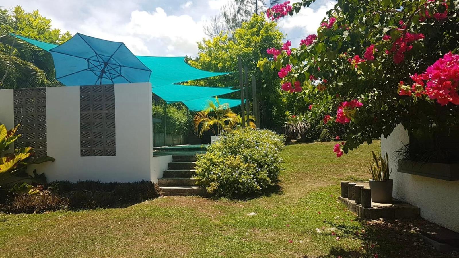 Ancella'S Garden Apartment-Beach-5Min Drive, 1 Hr Montego Bay, 25 Mins Ocho Rios, Continental Breakfast Runaway Bay Exteriör bild