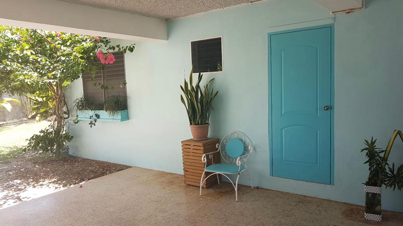 Ancella'S Garden Apartment-Beach-5Min Drive, 1 Hr Montego Bay, 25 Mins Ocho Rios, Continental Breakfast Runaway Bay Exteriör bild